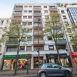 Cosy 2 Bedroom Apartment Near The Eiffel Tower