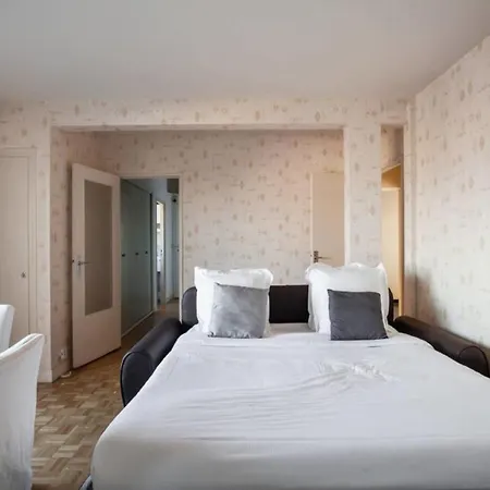 Cosy 2 Bedroom Near The Eiffel Tower * Parigi